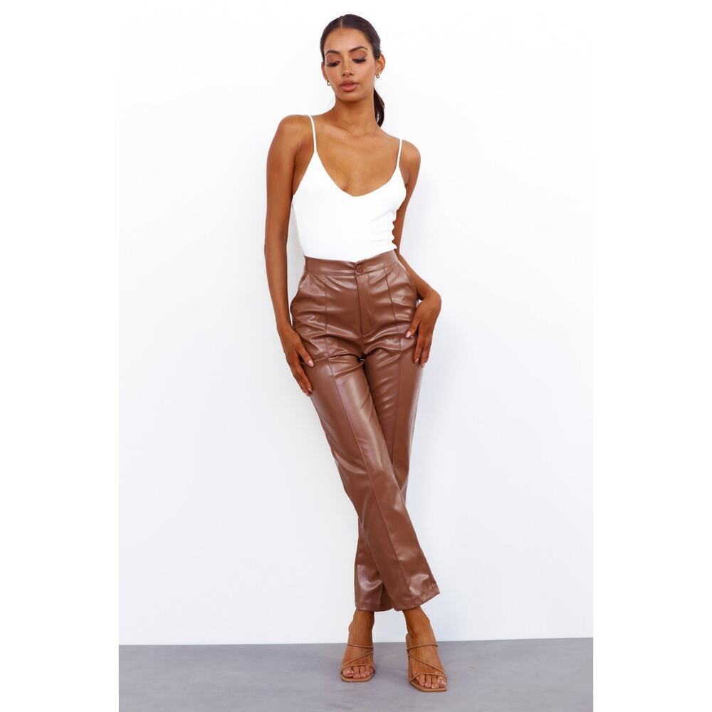 Baddie Central Faux Leather Pants Brown sz 0 moto EUC high rise hello molly